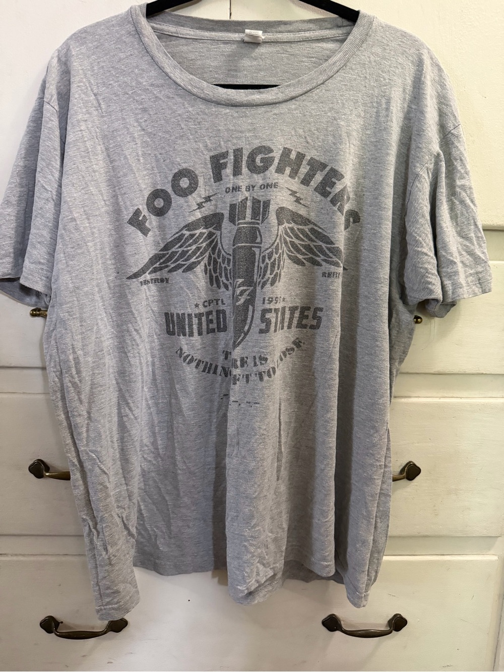 Graphic Crewneck T-Shirt — Light Gray